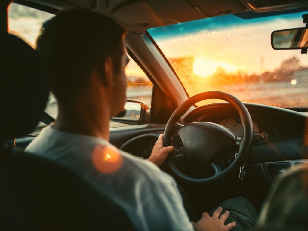 Imagen de referencia, conducción en carreteras